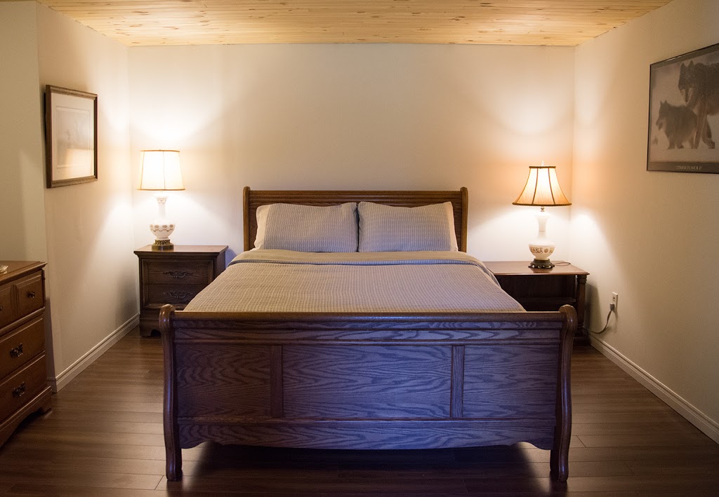 Nest in the Forest Bed & Breakfast | 1571 Douro 1st Line, Lakefield, ON K0L 2H0, Canada | Phone: (705) 957-2522