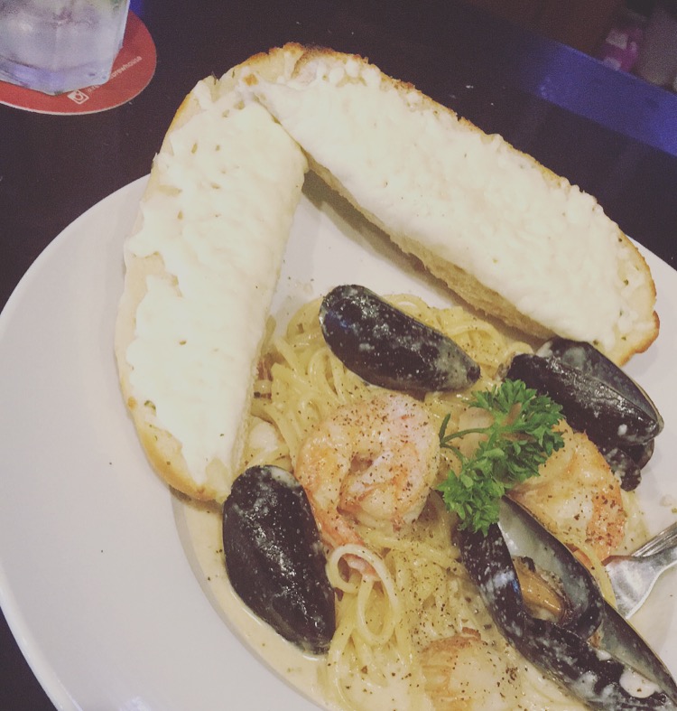 Ciccos Ristorante | 170 Prince William Way, Barrie, ON L4M 0E5, Canada | Phone: (705) 721-0005