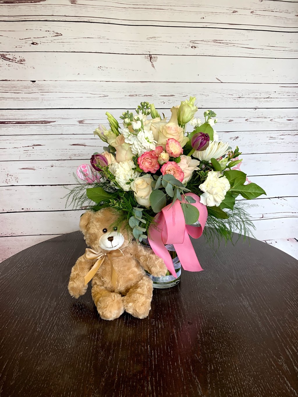 Posh Flowers Ltd. | 5225 6 St NE #41, Calgary, AB T2K 5Y4, Canada | Phone: (403) 615-6815