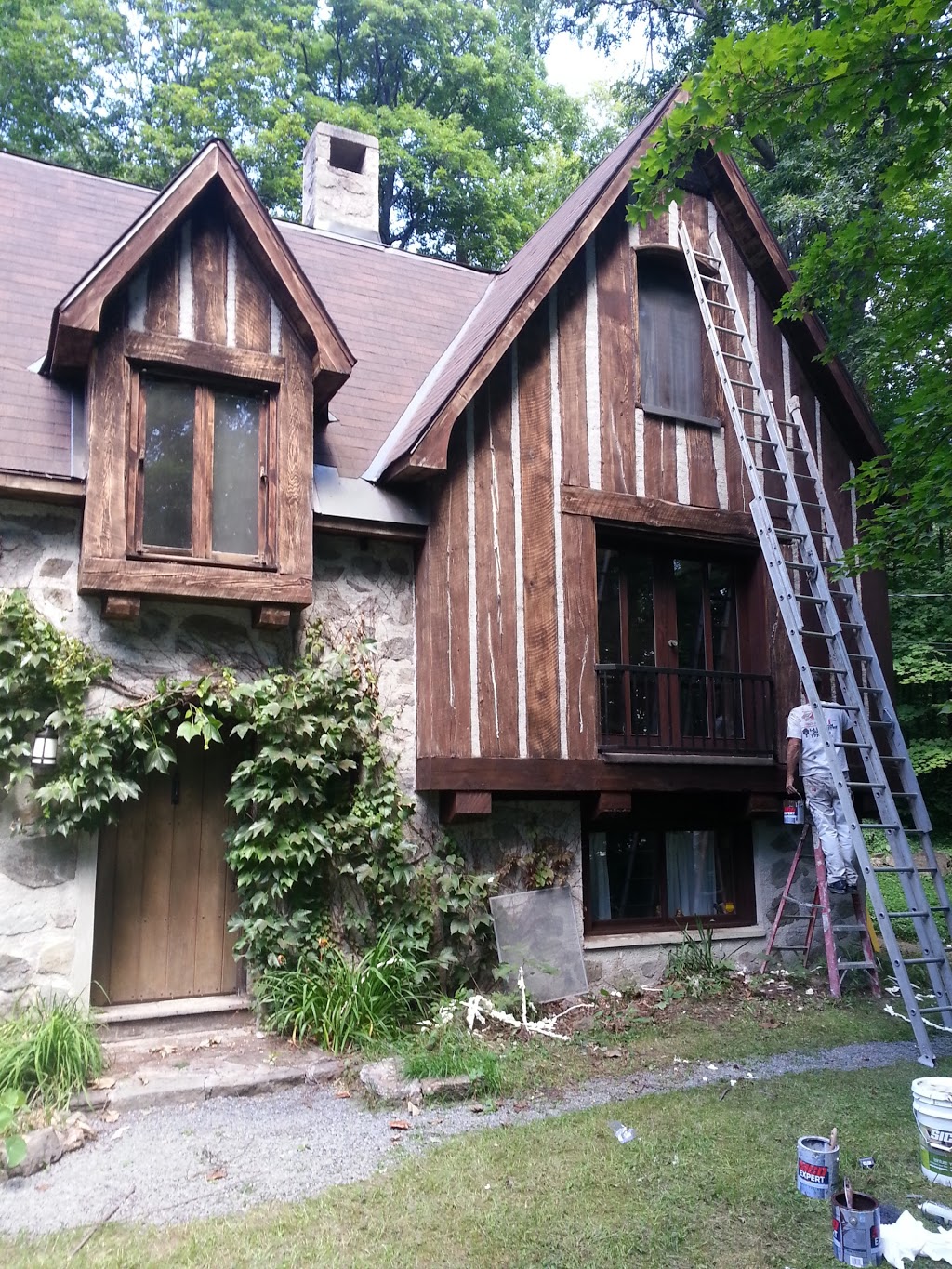Ottawa Painter | 33 St-Andrews, Ottawa, ON K1N 5E8, Canada | Phone: (613) 277-5586