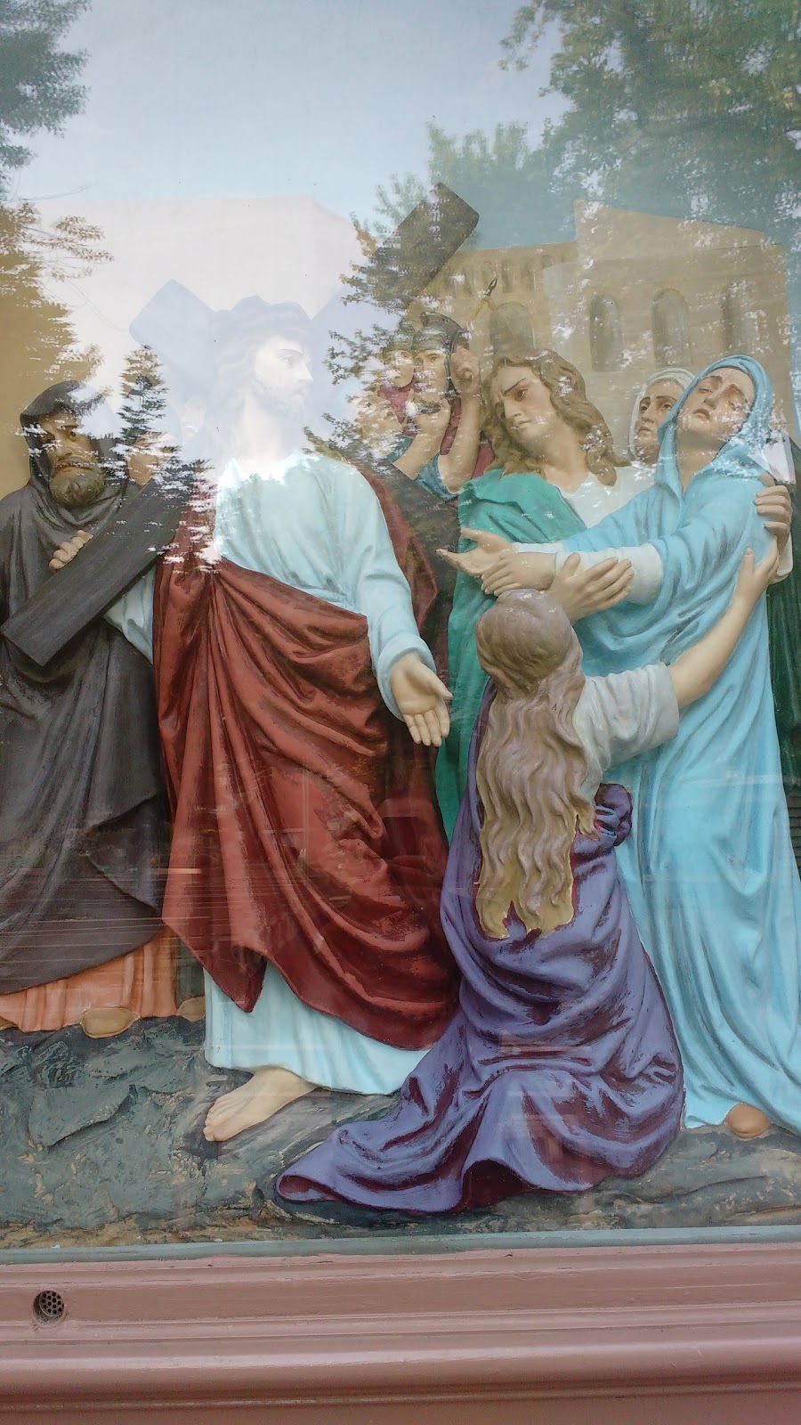 Grotte Notre Dame De Lourdes | 391 Montfort St, Vanier, ON K1L 8G8, Canada | Phone: (613) 745-4516
