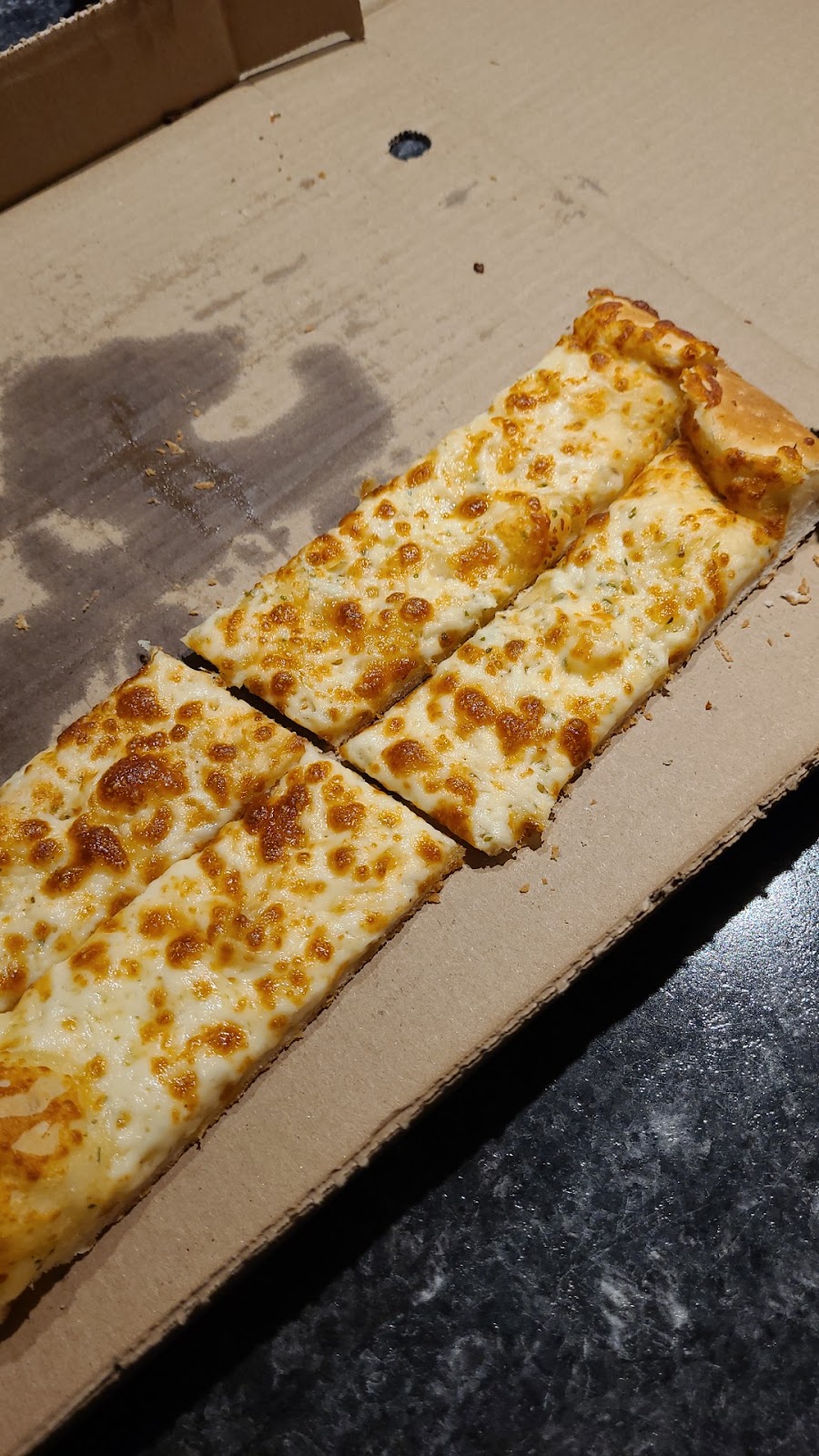 Leos pizza Bedford | 1746 Bedford Hwy, Bedford, NS B4A 1G2, Canada | Phone: (902) 420-2333