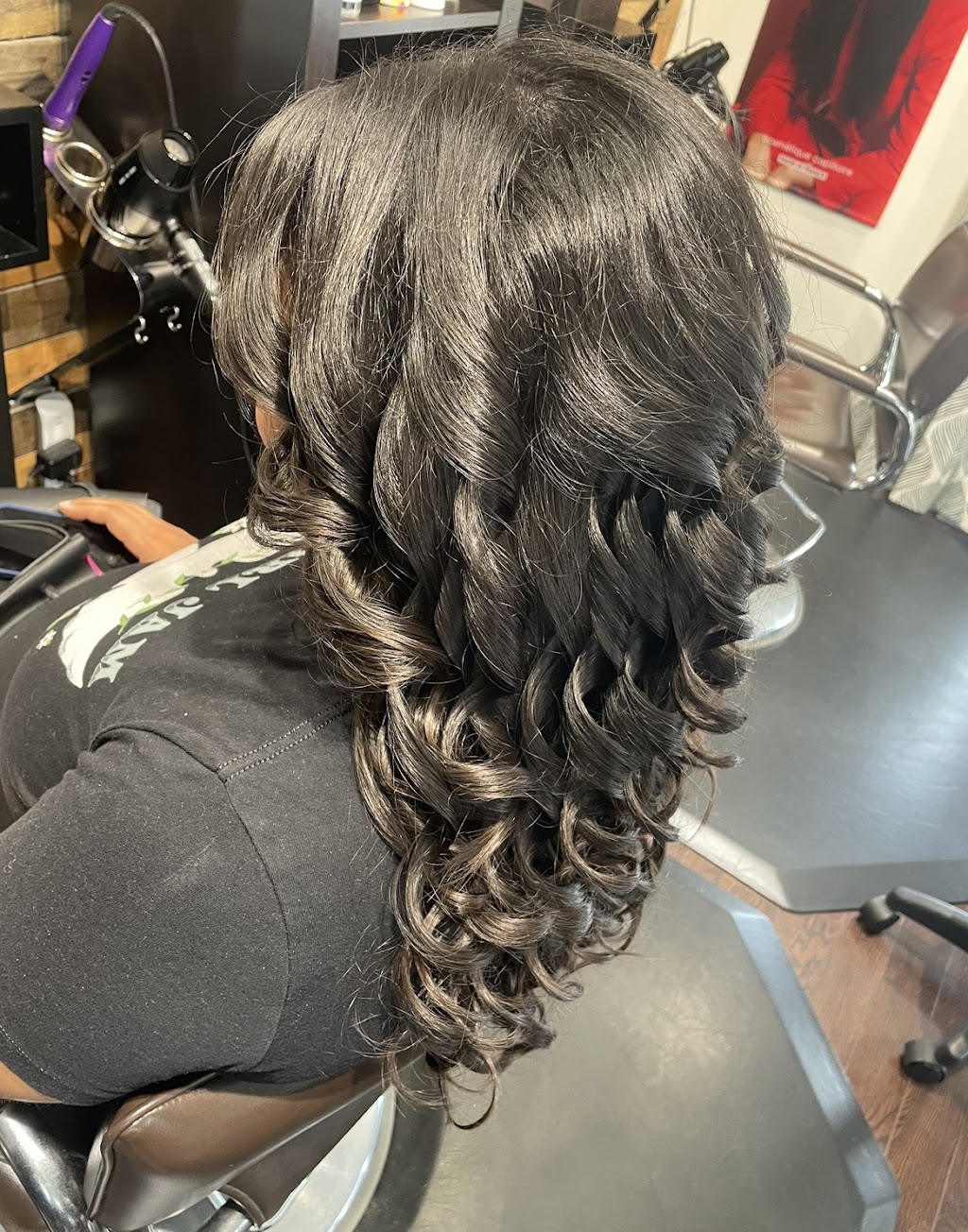 ILA Coiffeur | 220 Bd Maple, Châteauguay, QC J6J 3R6, Canada | Phone: (514) 885-9933
