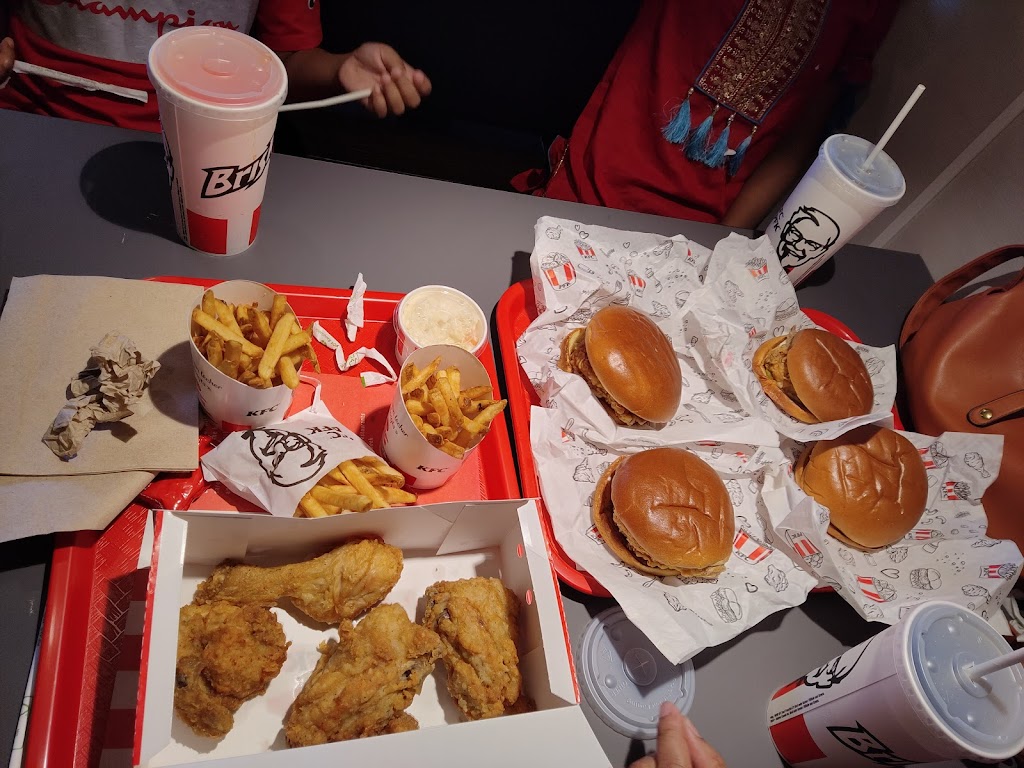 KFC | 2772 Mountain Rd, Moncton, NB E1G 2W7, Canada | Phone: (506) 777-9316