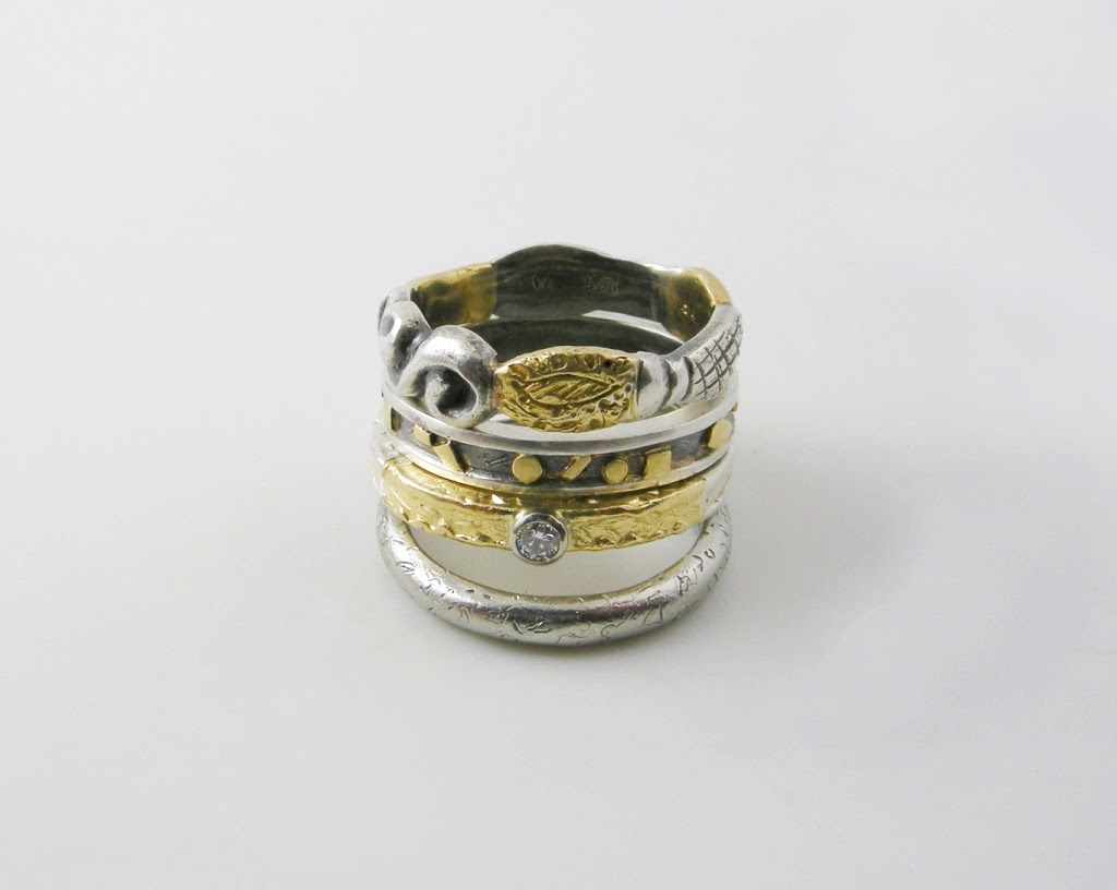Vivienne Jones Design | 387 Delaware Ave, Toronto, ON M6H 2T7, Canada | Phone: (416) 531-4472