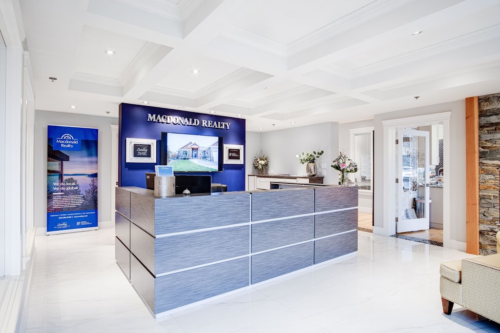 Macdonald Realty Parksville | 546 Island Hwy W, Parksville, BC V9P 1H2, Canada | Phone: (250) 586-9400