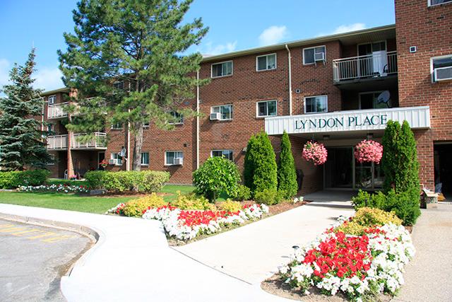 Lyndon Place | 7170 Bruce Ave, Niagara Falls, ON L2G 7N6, Canada | Phone: (905) 374-8152