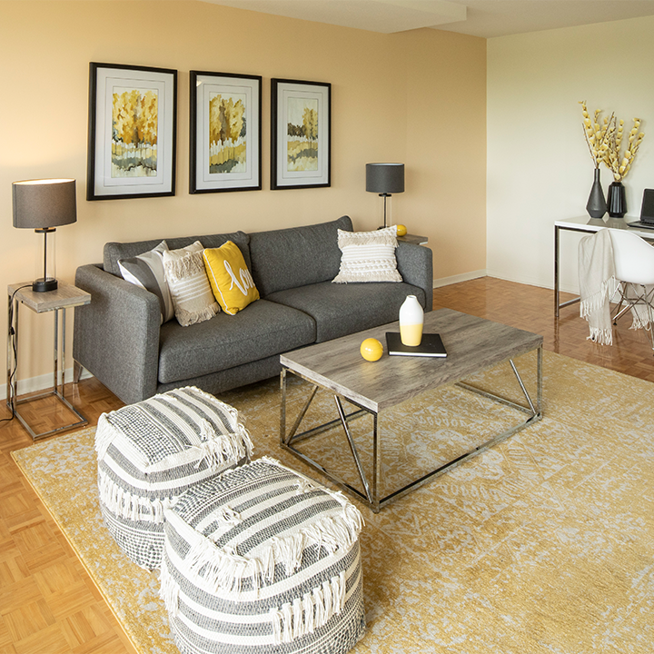 Parkway Towers | 1071 Ambleside Dr, Ottawa, ON K2B 6V4, Canada | Phone: (613) 688-2222