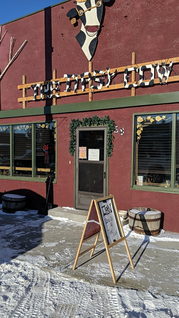 The TiPsY CoW | 38 Wheatland Ave, Smoky Lake, AB T0A 3C0, Canada | Phone: (780) 656-5540