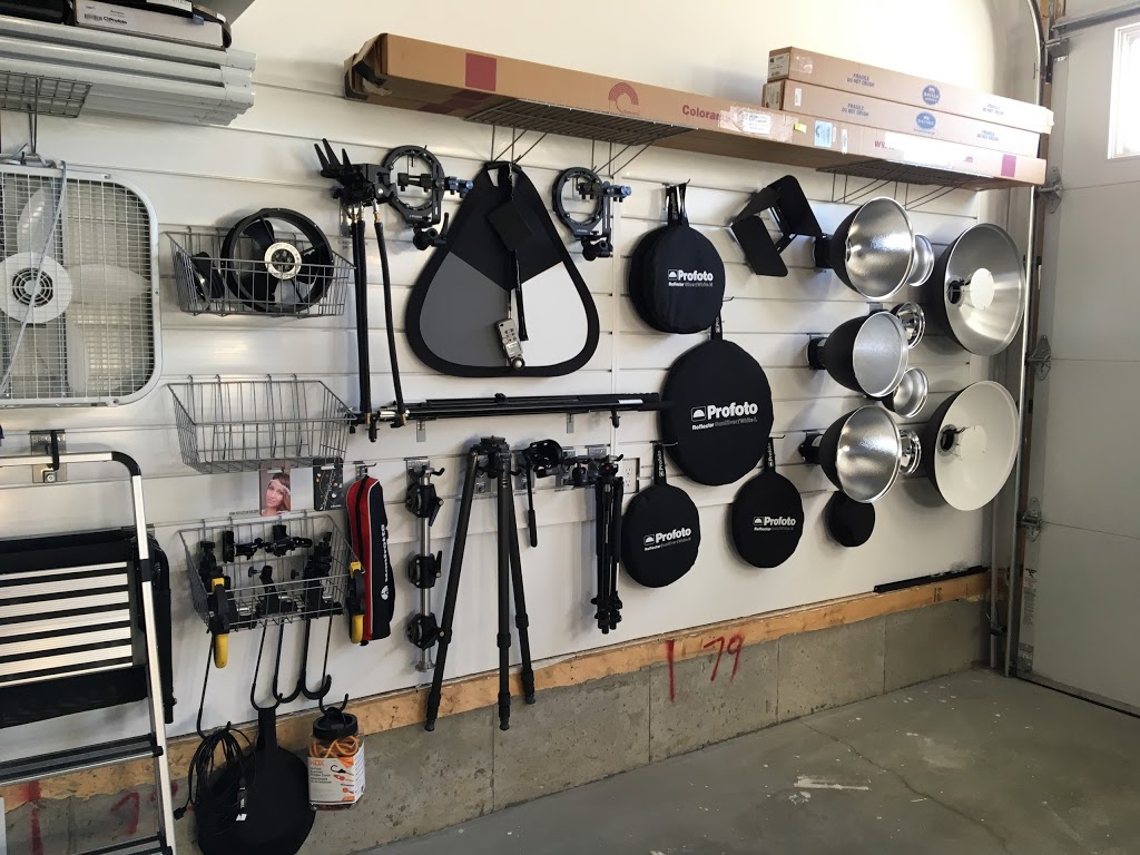 Kallos Studio | 229 Nolancrest Circle Northwest, Calgary, AB T3R 0T6, Canada | Phone: (587) 353-1210