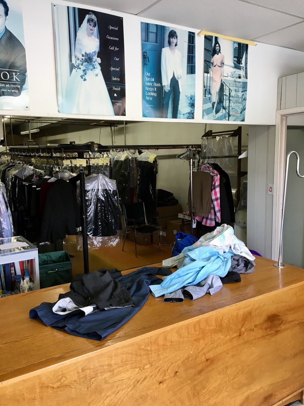 Blue Sky Dry Cleaners | 2250 Birchmount Rd, Scarborough, ON M1T 2M2, Canada | Phone: (416) 298-3764