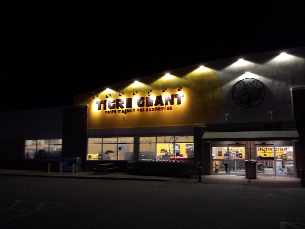 Tigre Géant | 511 QC-138, Donnacona, QC G3M 0A9, Canada | Phone: (418) 285-0684