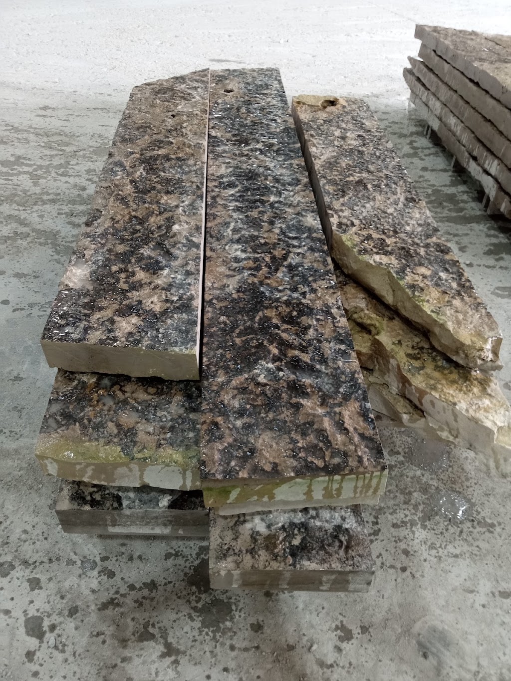 Limberlost Stone | 1692 Hwy 6, Wiarton, ON N0H 2T0, Canada | Phone: (519) 793-3830