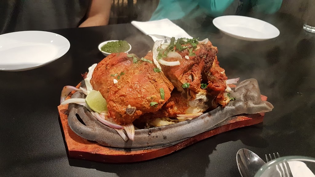 Red Chillis East Indian Cuisine | 11-801 Regent Ave W, Winnipeg, MB R2C 3A7, Canada | Phone: (204) 615-5550