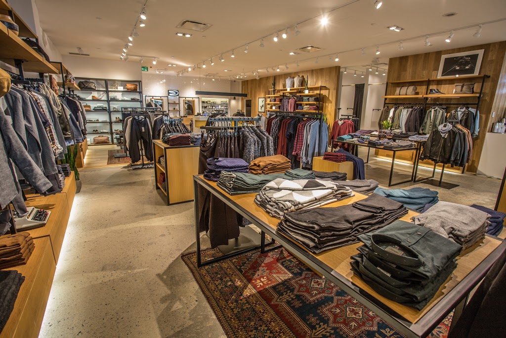 Frank And Oak | 3035 Boulevard le Carrefour Suite #H013A, Laval, QC H7T 1C8, Canada | Phone: (450) 238-1263