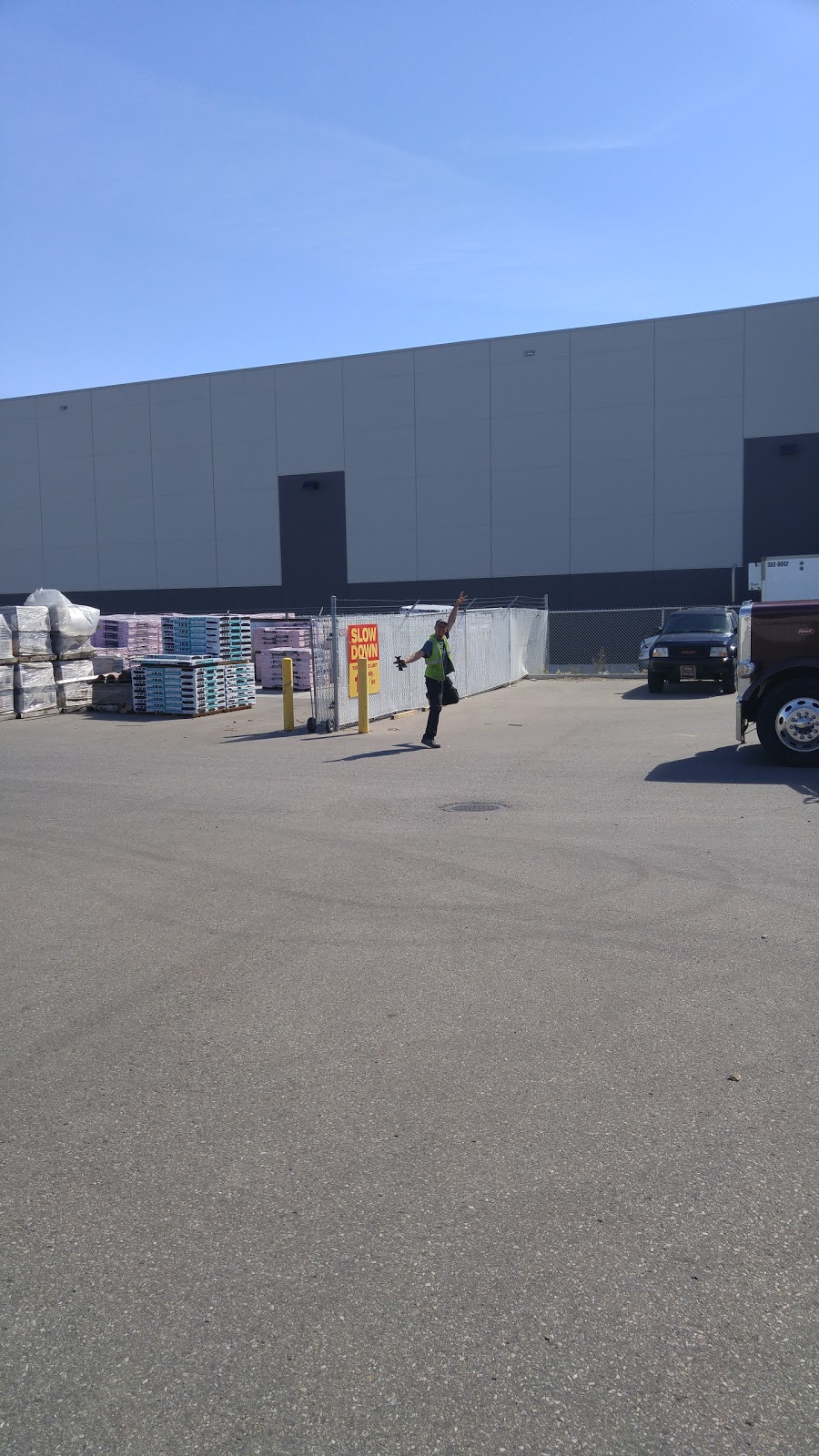 Monarch Siding & Roofing Centre | 10340 50 St SE, Calgary, AB T2C 3E4, Canada | Phone: (403) 287-9222