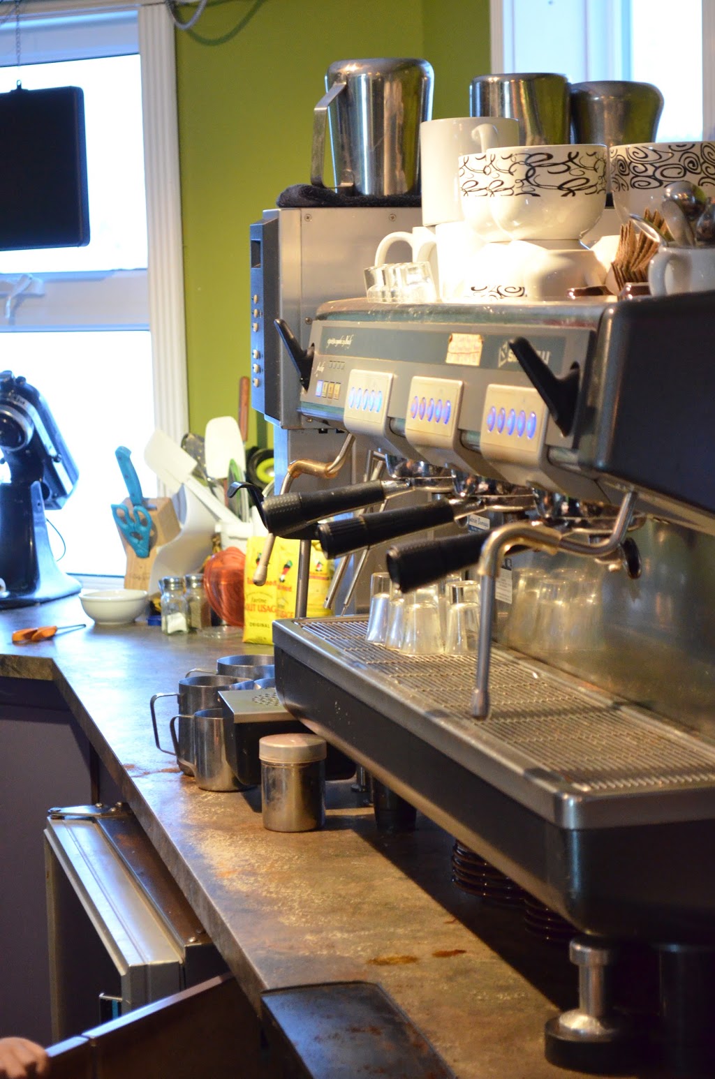Out Of Bounds Coffee Co | 139 Main St, Vernon, BC V1B 3W9, Canada | Phone: (250) 549-3388