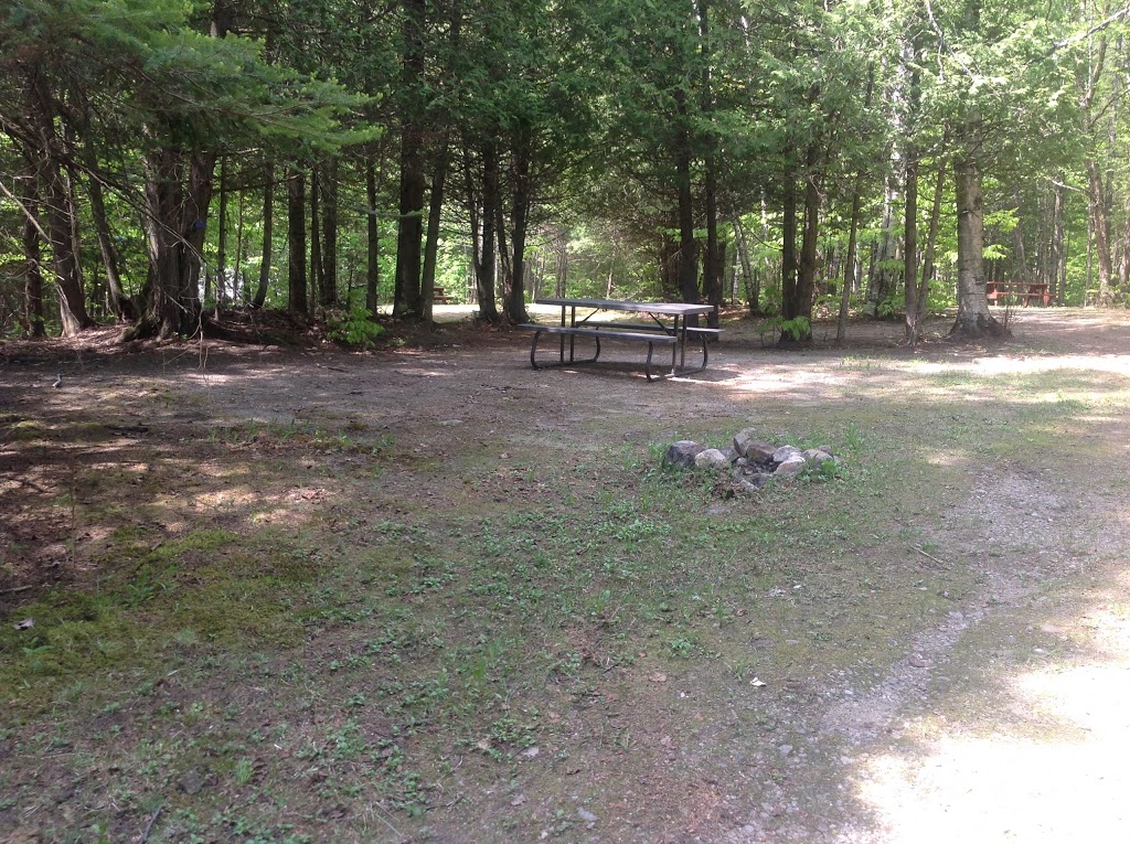 Camping Haut-Des-Côtes | 1490 Chemin du Haut des Côtes, Chénéville, QC J0V 1E0, Canada | Phone: (819) 428-3712