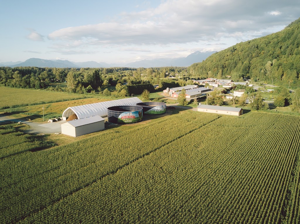 Fraser Valley Specialty Poultry | 4540 Simmons Rd, Chilliwack, BC V2R 4R7, Canada | Phone: (604) 823-4435