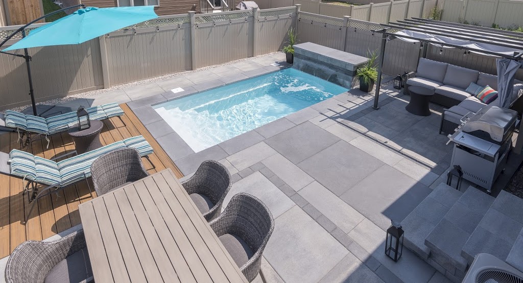 Piscines creusées en fibre de verre Aquarino | Non ouvert au public : 3155 Boulevard des Entreprises Salles de montre : -490, Rue Sicard, Mascouche, J7K 3G5 Sur rendez-vous seulement : 1 877 492-2720 Pépinière Des Sources Inc. : 1789 boul des Sources, Terrebonne, QC J6X 4J8, Canada | Phone: (877) 492-2720