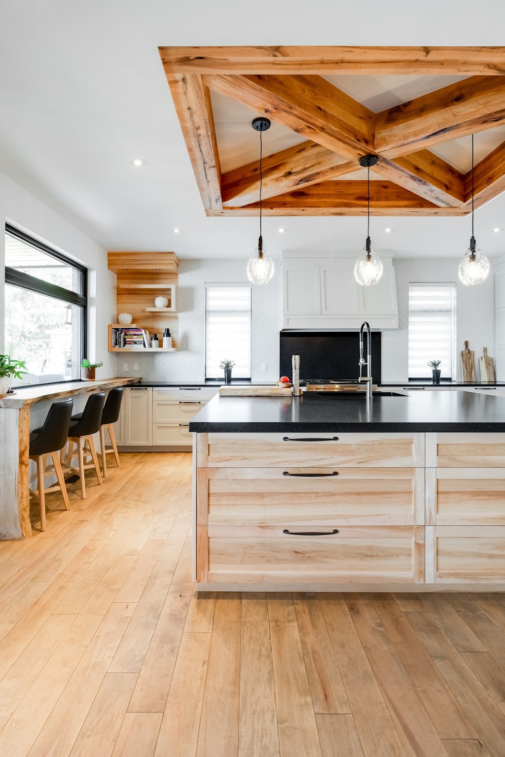 Sarrazin Construction | 857 Rue Ouimet, Sainte-Adèle, QC J8B 2R3, Canada | Phone: (450) 239-1553