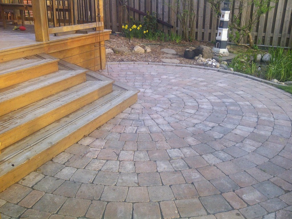 Dundas Landscaping | 997 Lakeshore Rd, Selkirk, ON N0A 1P0, Canada | Phone: (905) 628-8288