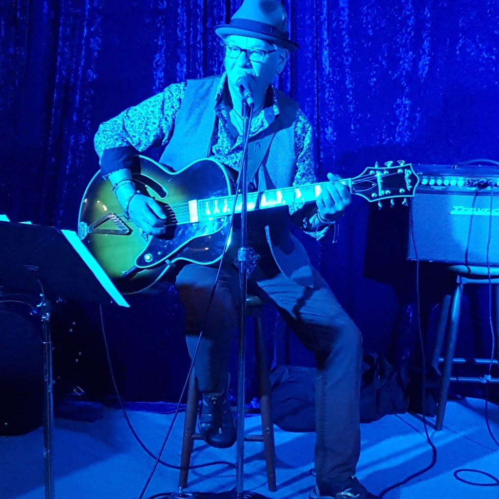 The Music Cafe | 631 Island Hwy E, Parksville, BC V9P 1T5, Canada | Phone: (778) 268-2441