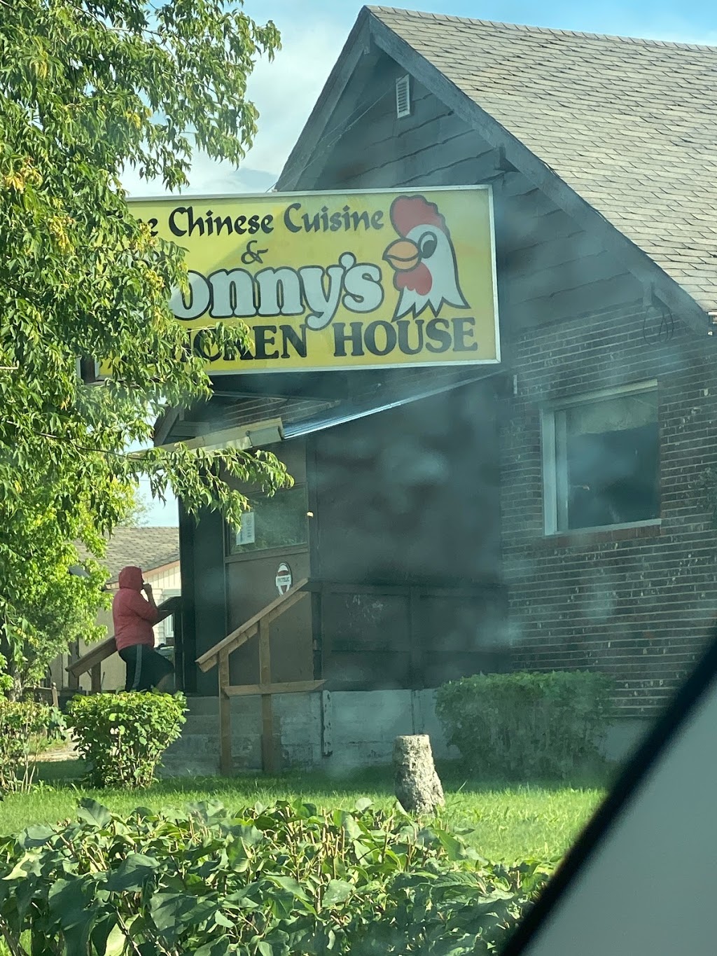 Sonnys Chicken House & Fine Chinese Cuisine | 8 Maple St, Pine Falls, MB R0E 1M0, Canada | Phone: (204) 367-4448