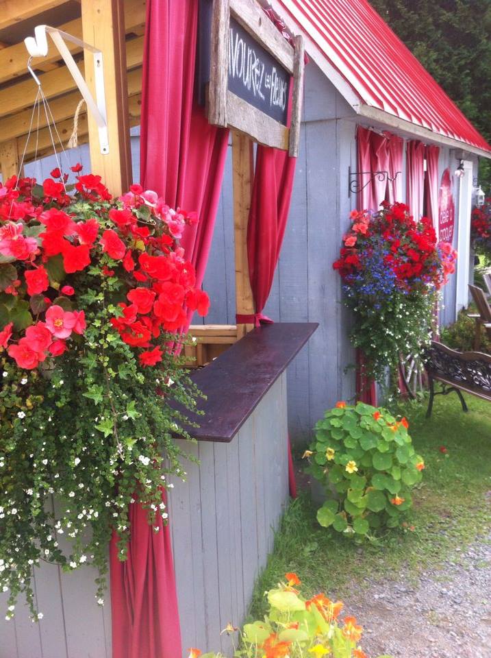 Belle à croquer | 2500 Chemin Saint-Michel N, Sainte-Thècle, QC G0X 3G0, Canada | Phone: (418) 289-2210
