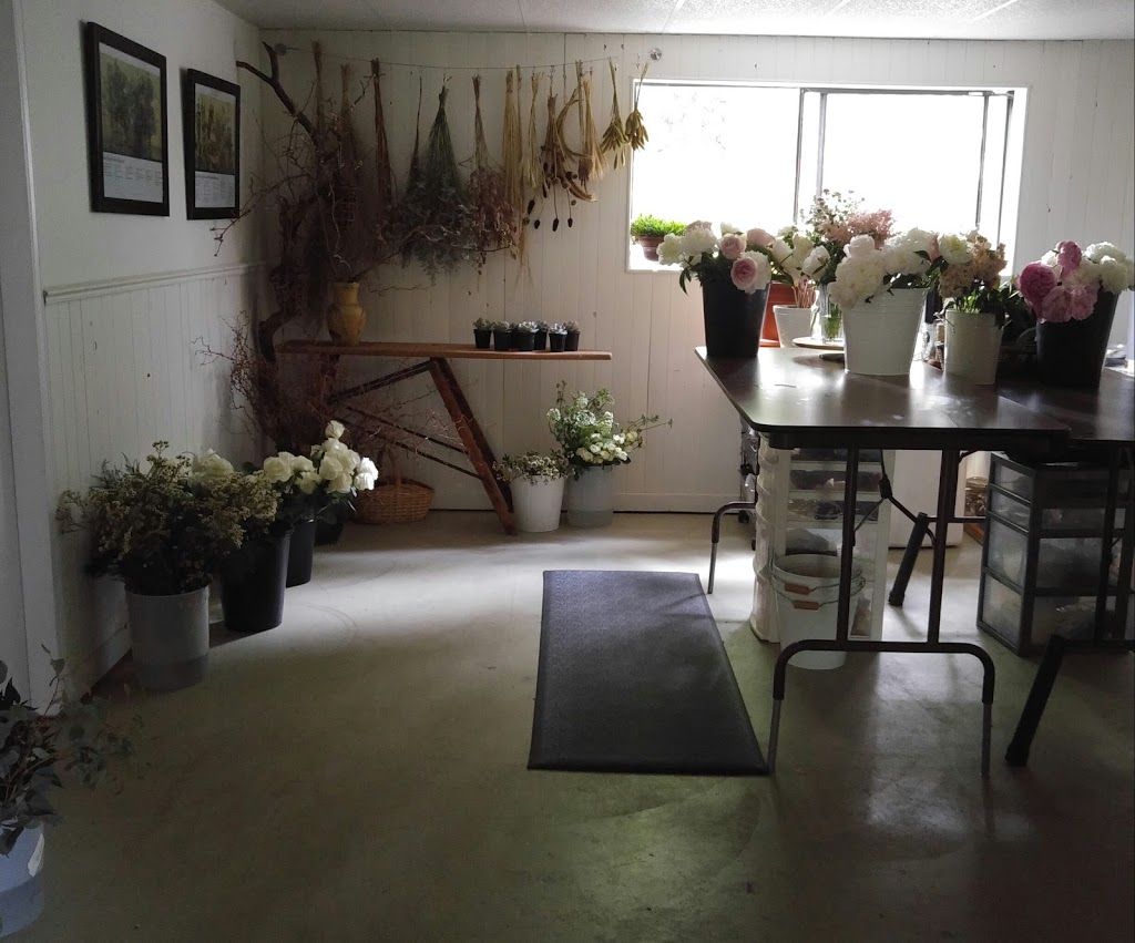 Floral Design by Lili | 9330 Windsor St, Chilliwack, BC V2P 6C4, Canada | Phone: (604) 897-4829
