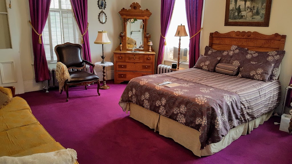 Au Manoir de Levis B&B | 473 Rue Saint-Joseph, Lévis, QC G6V 1G9, Canada | Phone: (418) 833-6233