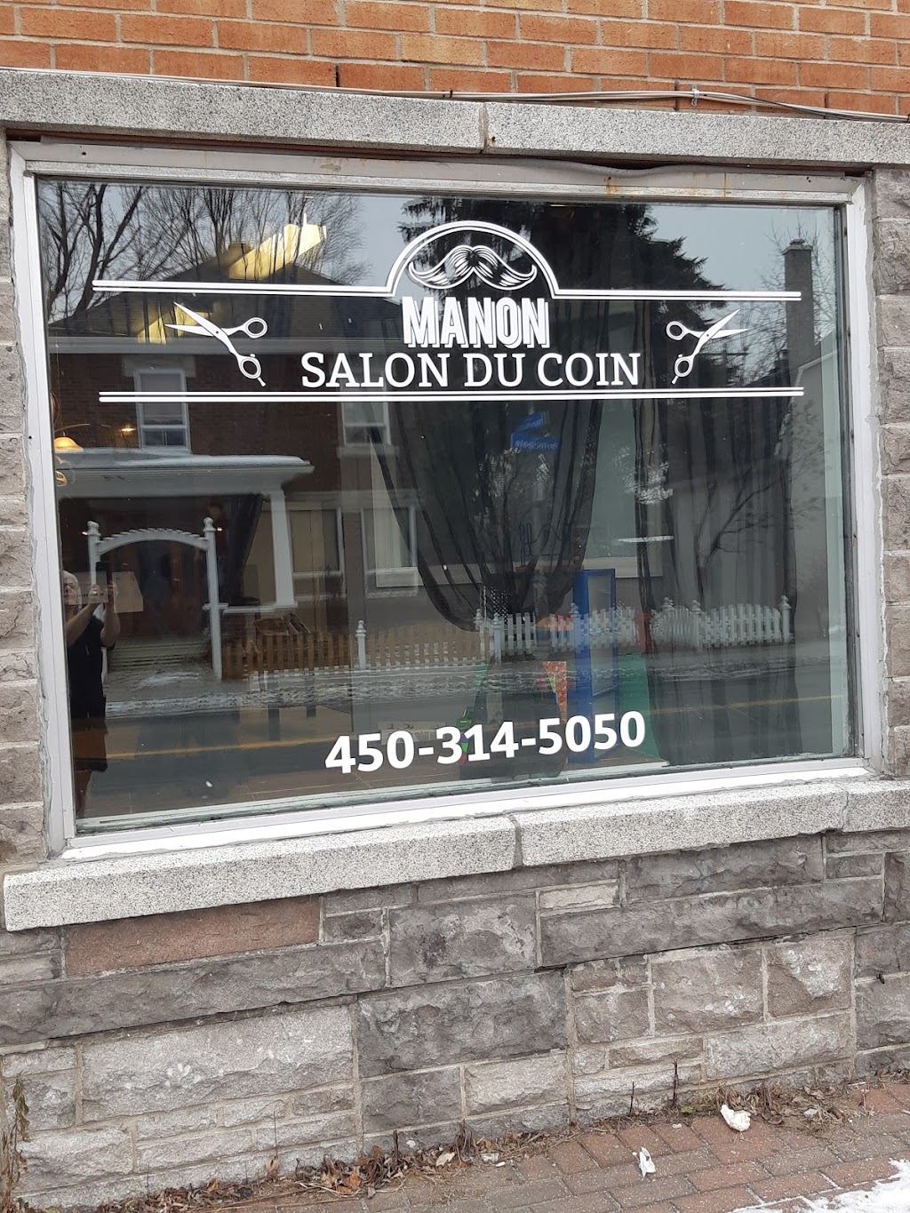 Salon Manon Salon du coin | 640 Rue Principale, Laval, QC H7X 1E1, Canada | Phone: (450) 314-5050