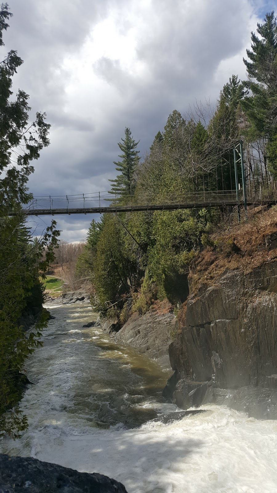 Park of Sainte-Agathe-de-Lotbinière fall | 342 Chemin Gosford, Sainte-Agathe-de-Lotbinière, QC G0S 2A0, Canada | Phone: (418) 599-2661