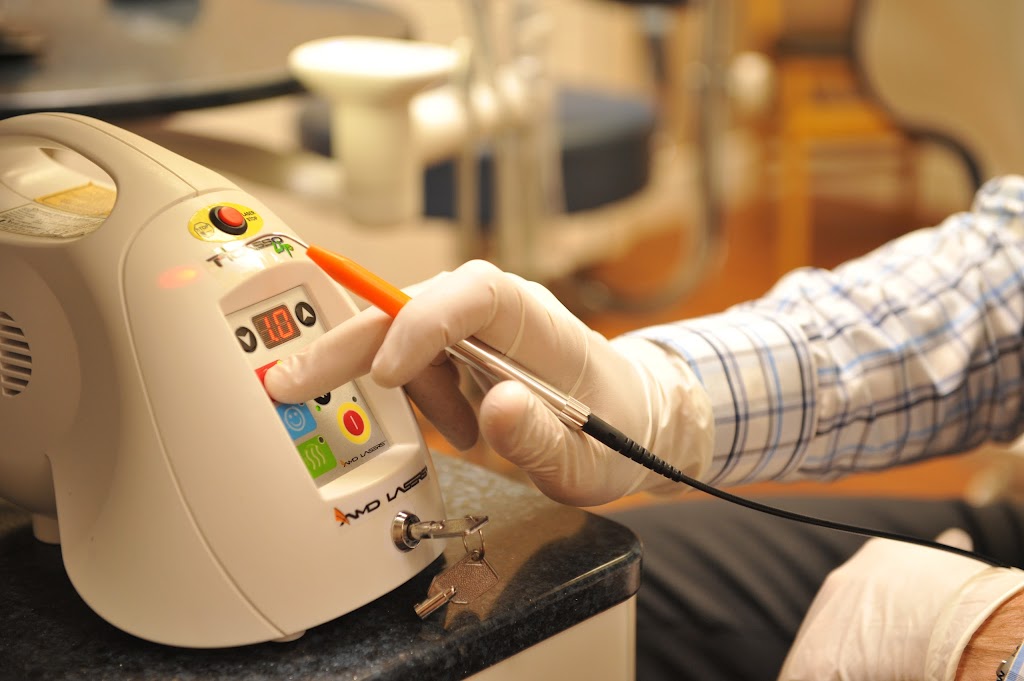 Mountainview Dental Centre | 1388 Main St, North Vancouver, BC V7J 1C6, Canada | Phone: (604) 984-3368