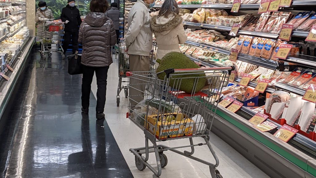 Marché Kim Phat | 1935 Bd Keller, Saint-Laurent, QC H4K 2V6, Canada | Phone: (514) 788-1988