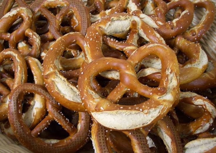 Ralfs Bavarian Pretzel Bakery | 207 E Maple St, Bellingham, WA 98225, USA | Phone: (360) 733-3066