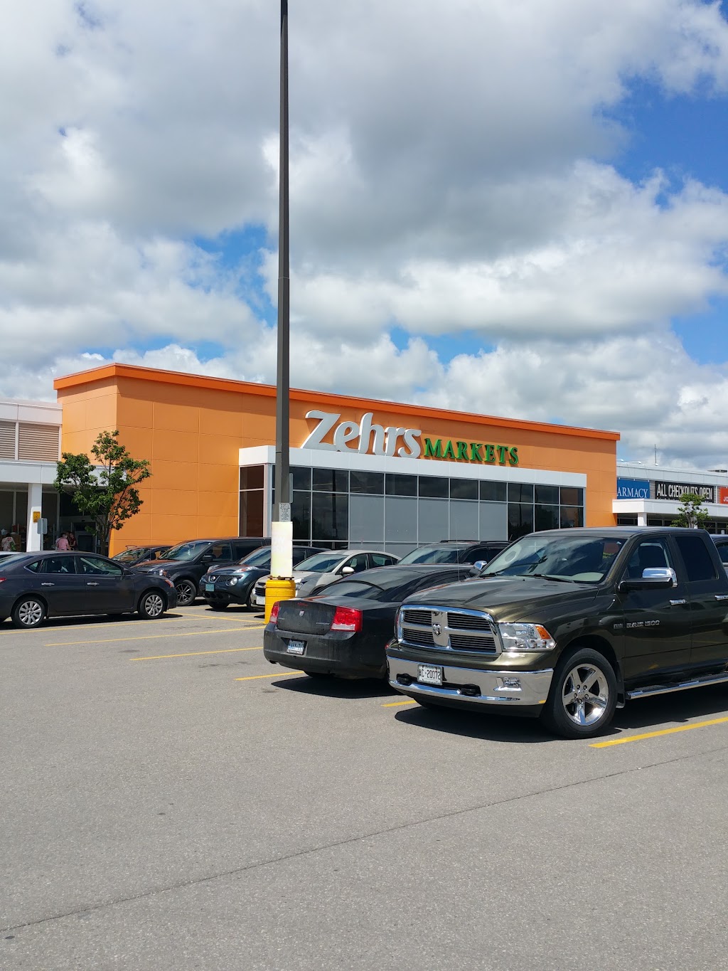Zehrs | 50 4th Ave, Orangeville, ON L9W 1L0, Canada | Phone: (519) 942-4223