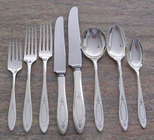 SILVER PATTERN | 11 Hepburn Ave, St Thomas, ON N5R 4J4, Canada | Phone: (519) 207-2997