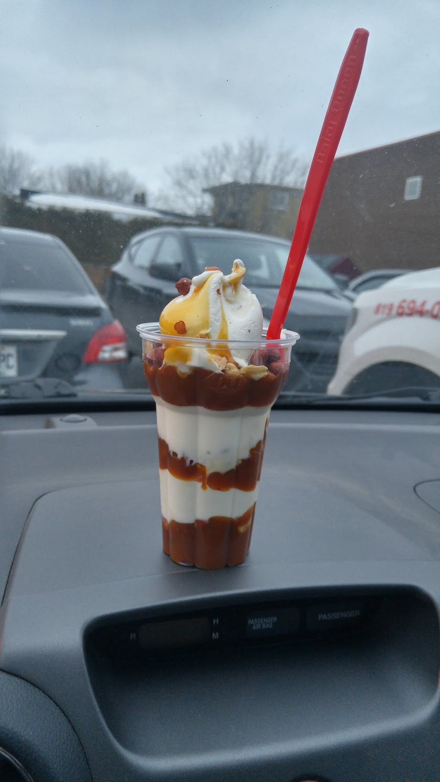 Dairy Queen (Treat) | 115 Rue Fusey, Trois-Rivières, QC G8T 2V6, Canada | Phone: (819) 376-8841