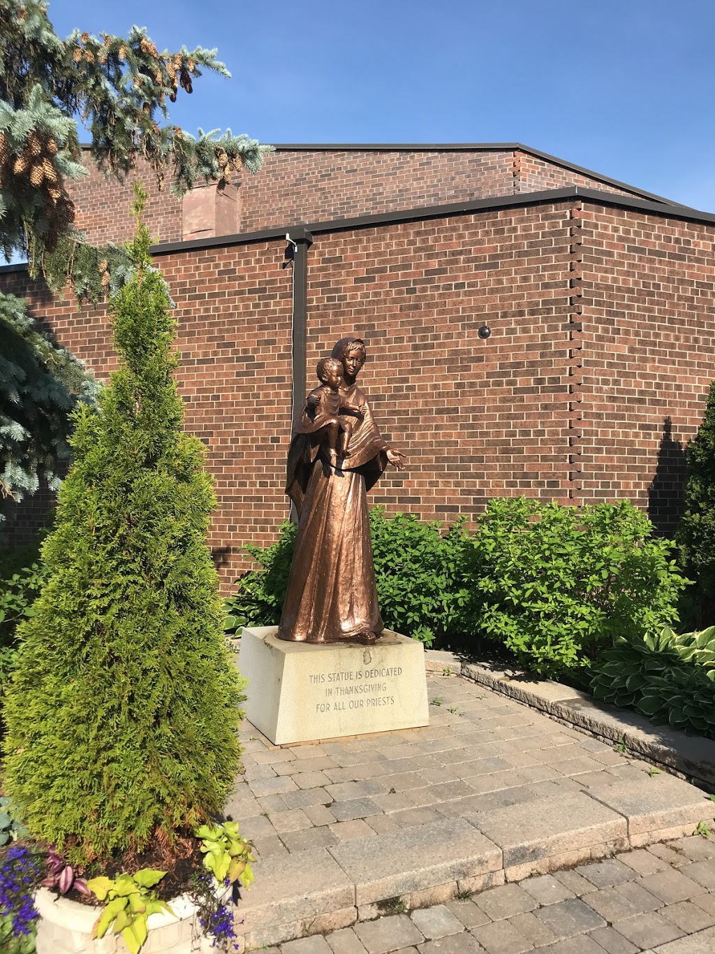 Blessed Trinity Parish | 3220 Bayview Ave, North York, ON M2M 3R7, Canada | Phone: (416) 226-0262