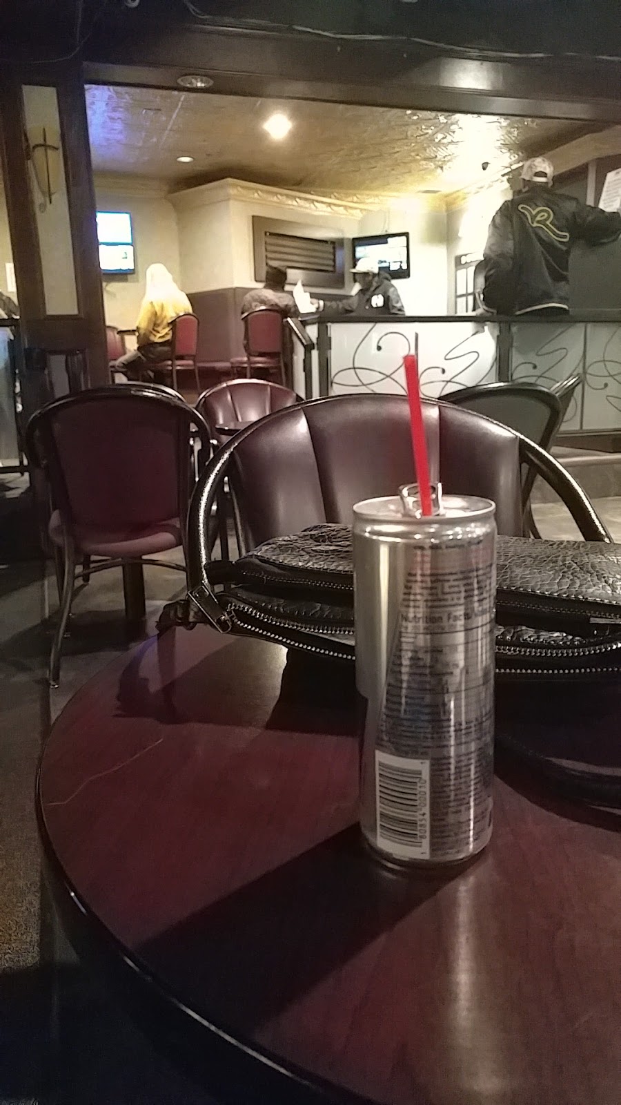 Green Brier Inn | 1611 Main St, Winnipeg, MB R2V 1Y6, Canada | Phone: (204) 339-6174