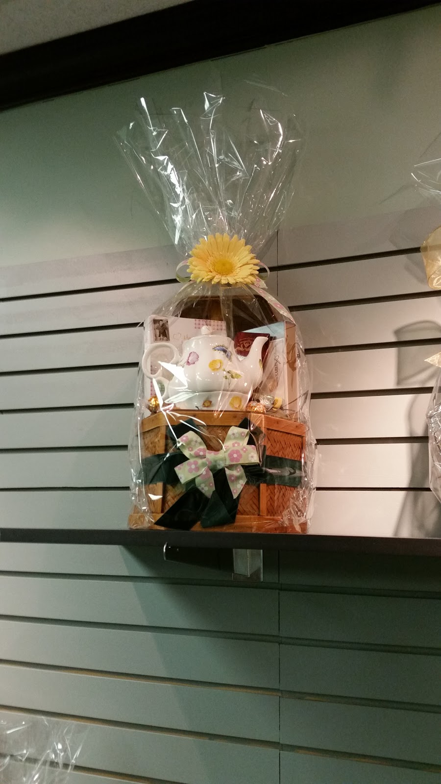 Perfect Sentiments Gift Baskets | 823 Alverstone St, Winnipeg, MB R3E 2H3, Canada | Phone: (204) 292-9599
