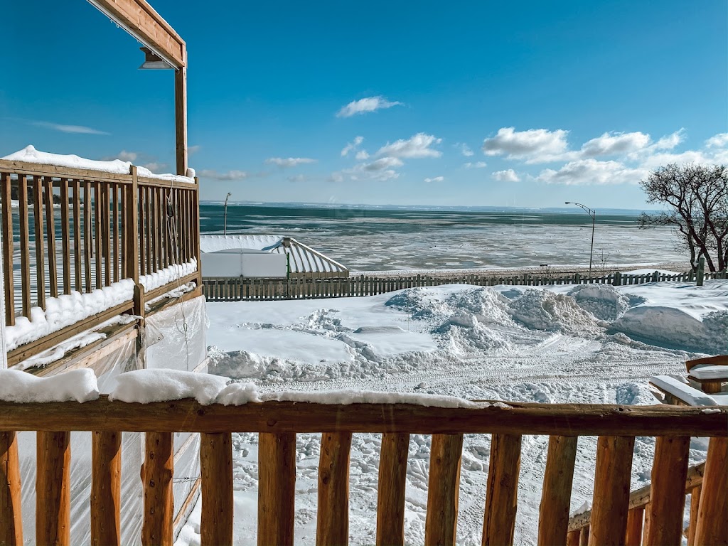 Auberge de jeunesse La Malbaie | 435 Rue St Étienne, La Malbaie, QC G5A 1R9, Canada | Phone: (418) 202-0697