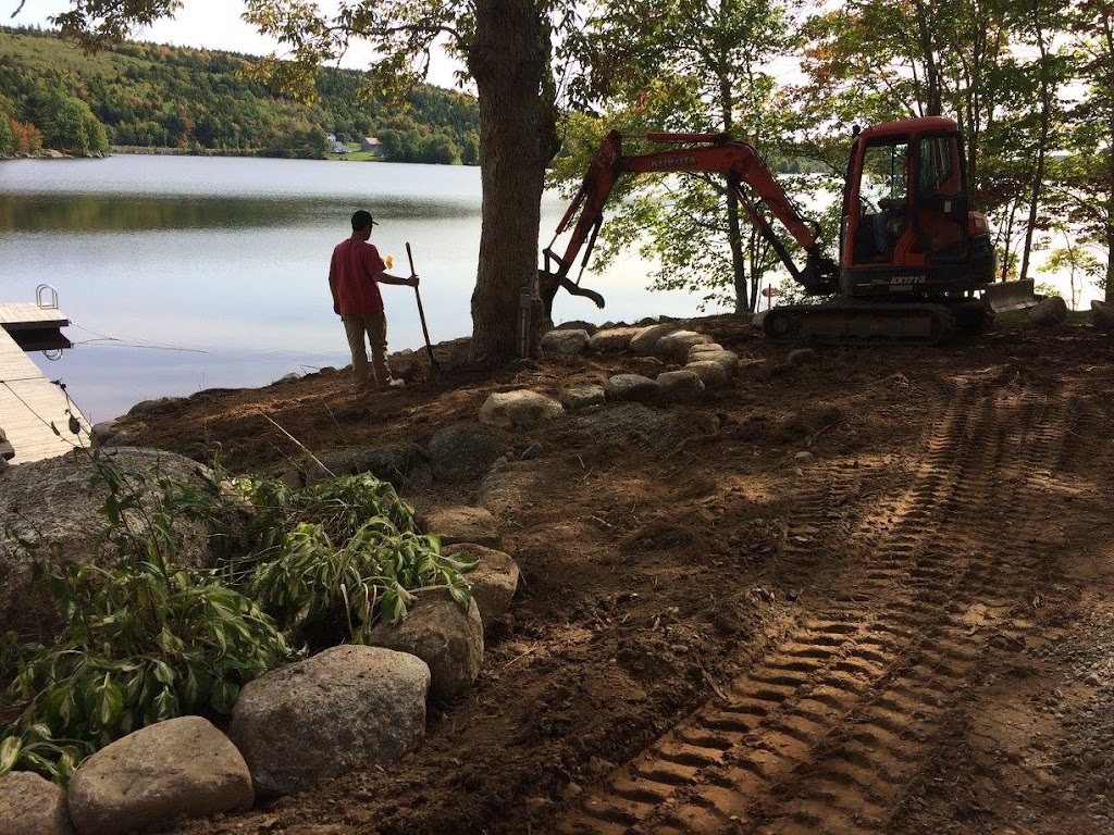 McAdoos Landscaping & Excavating Ltd | 37 Tregothic Dr, Windsor, NS B0N 2T0, Canada | Phone: (902) 798-7523