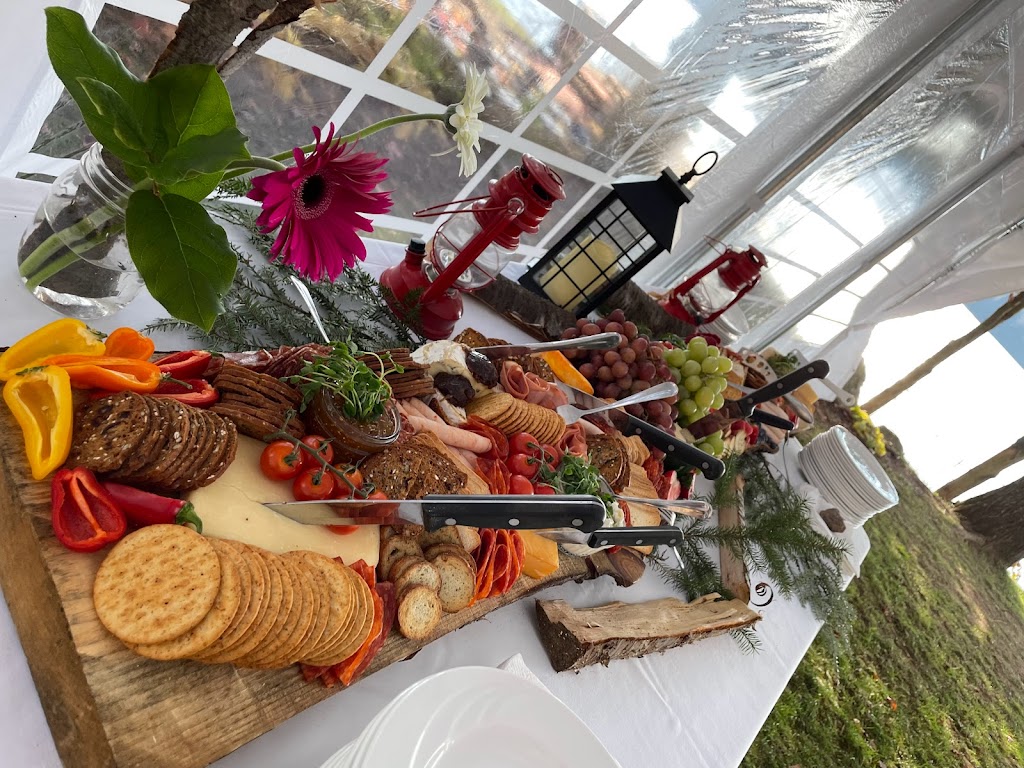 The Bohemian Caterer | 181 Balsam Chutes Rd, Bracebridge, ON P1L 1W9, Canada | Phone: (705) 380-3778