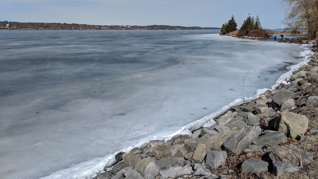 Allandale Station Park | Lakeshore Dr, Barrie, ON L4N 2M6, Canada | Phone: (705) 739-4255