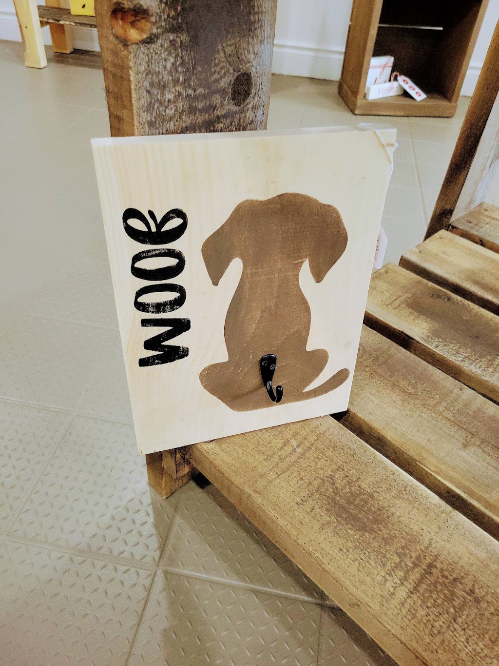 Rustic Country furniture & decor | 16 Mill St, Frankford, ON K0K 2C0, Canada | Phone: (613) 438-0299