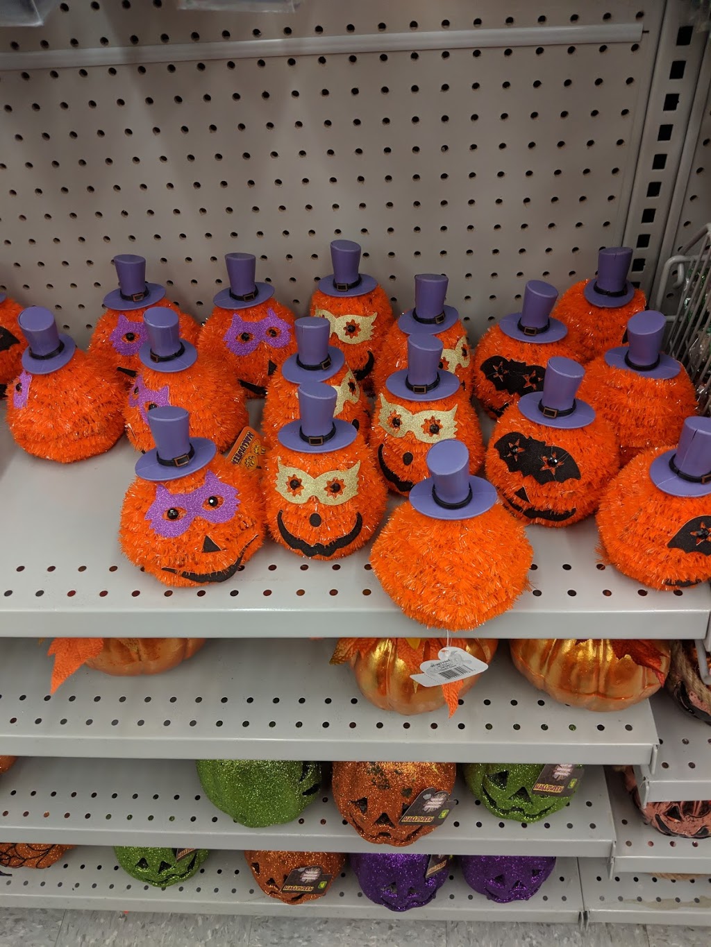 Dollarama | Mega Centre, 890 Boulevard des Prés-Verts, La Prairie, QC J5R 0R3, Canada | Phone: (450) 659-4891