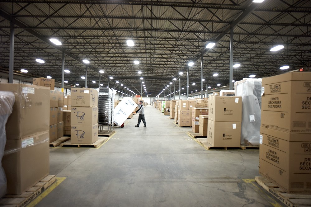 VA Transport | 600 Rue Louis-Pasteur, Boucherville, QC J4B 7Z1, Canada | Phone: (450) 641-0082