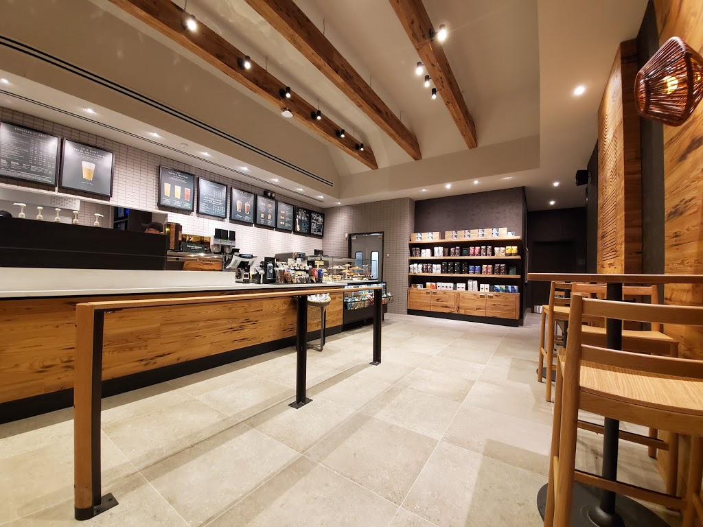 Starbucks | 8 Boulevard de Bromont #102A, Bromont, QC J2L 2K1, Canada | Phone: (450) 577-1709